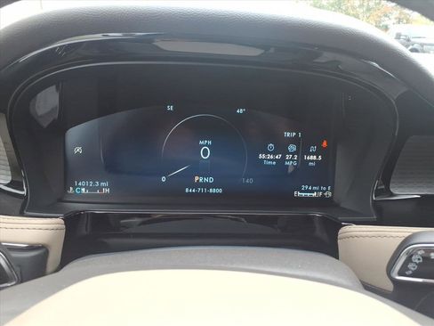 Certified 2023 Lincoln Corsair Standard w/ Equipment Group 101A image 15