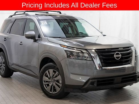 Certified 2024 Nissan Pathfinder SV w/ SV Premium Package FWD image 1