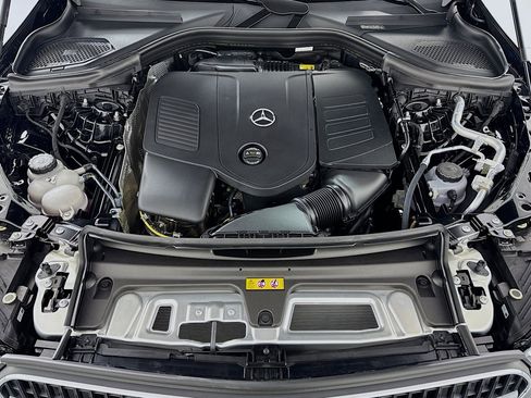 New 2026 Mercedes-Benz GLC 300 image 10