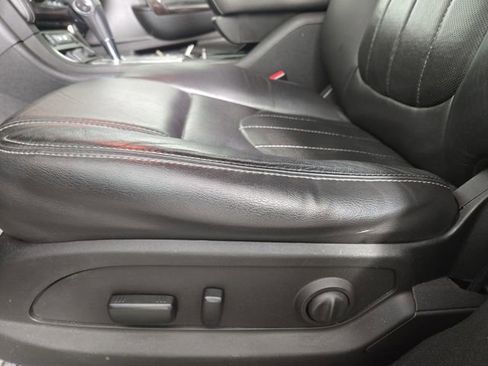 Used 2016 Chevrolet Traverse LTZ image 30