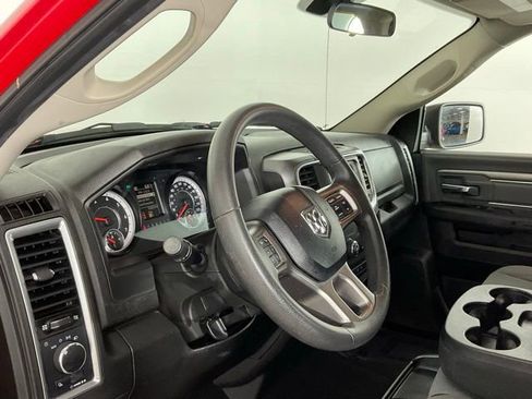 Used 2022 RAM 1500 Classic SLT image 12