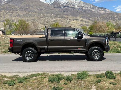 Used 2024 Ford F350 Lariat w/ Lariat Ultimate Package AWD/4WD image 8