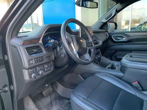 Used 2023 Chevrolet Tahoe LT w/ LT Signature Package image 21