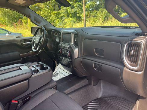 Used 2022 Chevrolet Silverado 1500 RST AWD/4WD image 11