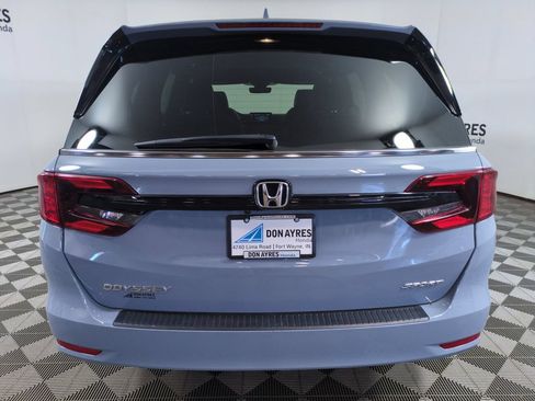 Certified 2024 Honda Odyssey Sport image 5