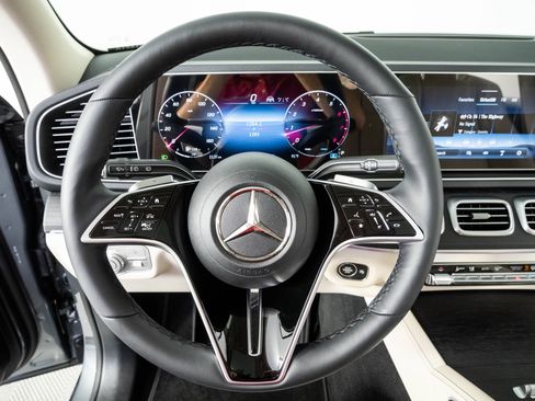 Used 2026 Mercedes-Benz GLE 450 4MATIC image 9
