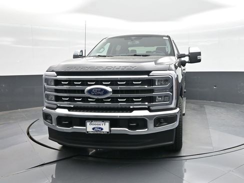 New 2026 Ford F250 Lariat w/ Chrome Package image 17