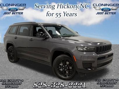 Used 2024 Jeep Grand Cherokee L Laredo