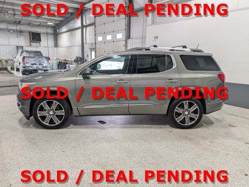 Used 2018 GMC Acadia Denali w/ Technology Package AWD/4WD image 6