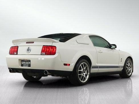 Used 2009 Ford Mustang Shelby GT500 RWD image 5