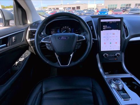 Certified 2024 Ford Edge SEL AWD/4WD image 6