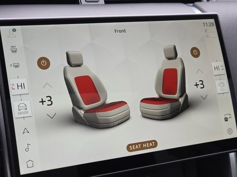 Used 2025 Land Rover Discovery Sport S image 12