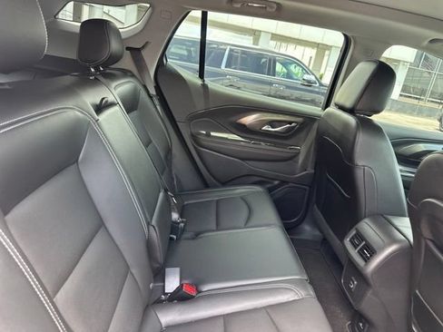 Used 2022 GMC Terrain SLT AWD/4WD image 22