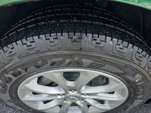 Used 2019 Chevrolet Equinox LS w/ LS Convenience Package image 11