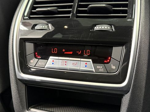 Used 2024 BMW X5 xDrive40i AWD/4WD image 39