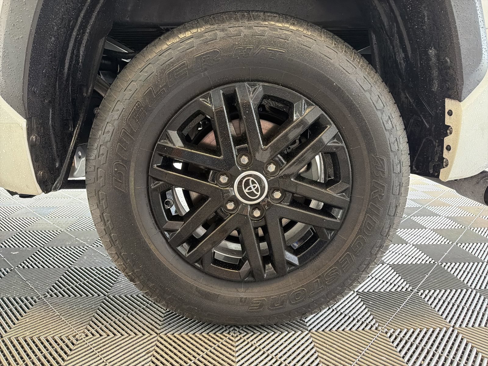 Used 2023 Toyota Tundra SR5 w/ SR5 Premium Package RWD image 8