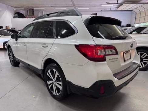 Used 2018 Subaru Outback 2.5i Limited AWD/4WD image 5