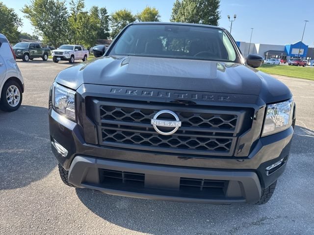 Used 2024 Nissan Frontier SV w/ Hardbody Edition AWD/4WD image 4