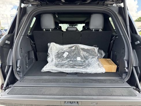 New 2026 Lincoln Navigator Black Label AWD/4WD image 11