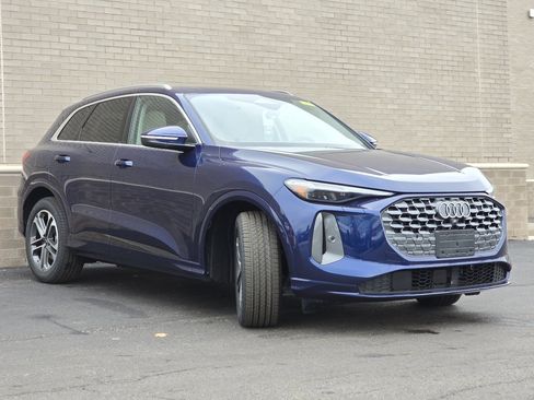 New 2025 Audi Q5 Prestige image 28