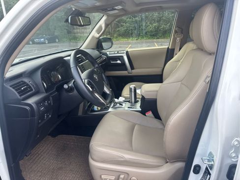 Used 2023 Toyota 4Runner Limited AWD/4WD image 10