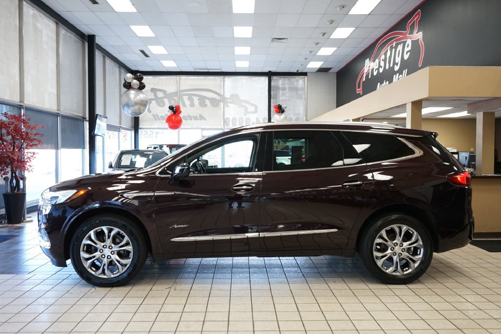 Used 2021 Buick Enclave Avenir w/ Avenir Technology Package AWD/4WD image 3