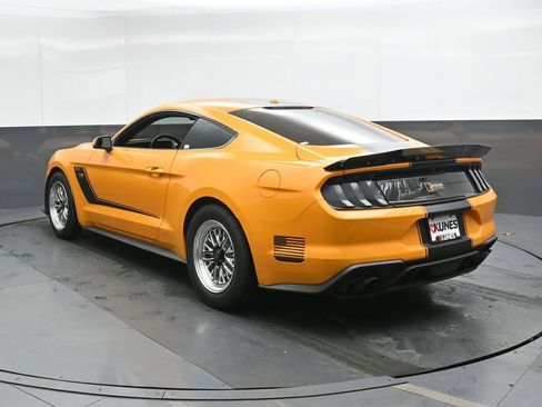 Used 2019 Ford Mustang GT Premium w/ GT Performance Package image 10