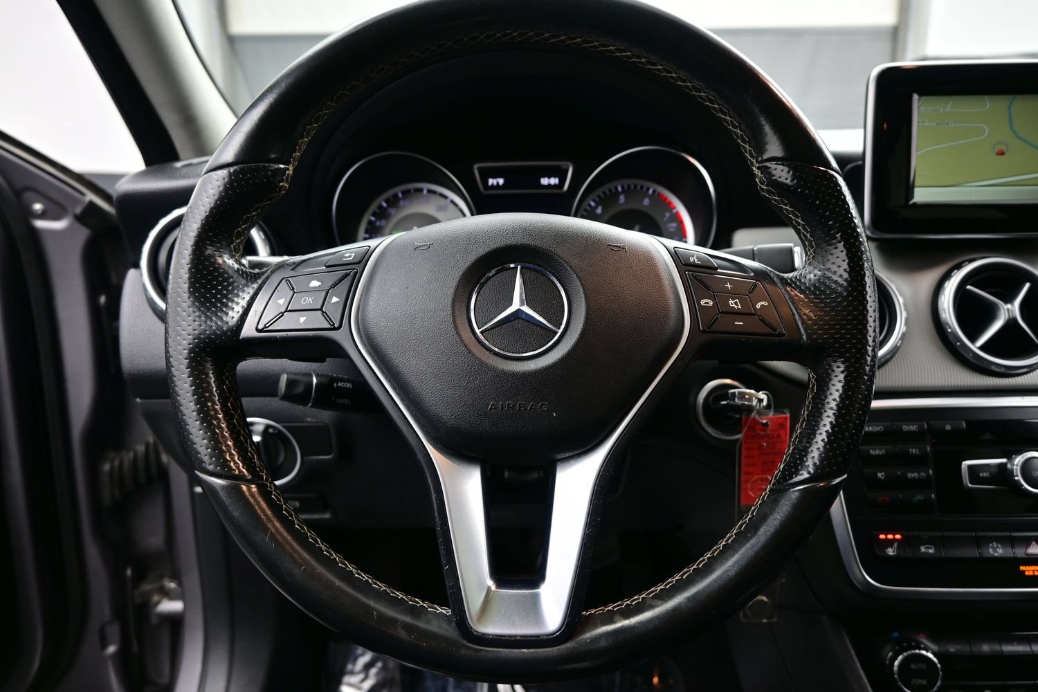 Used 2015 Mercedes-Benz GLA 250 4MATIC image 20