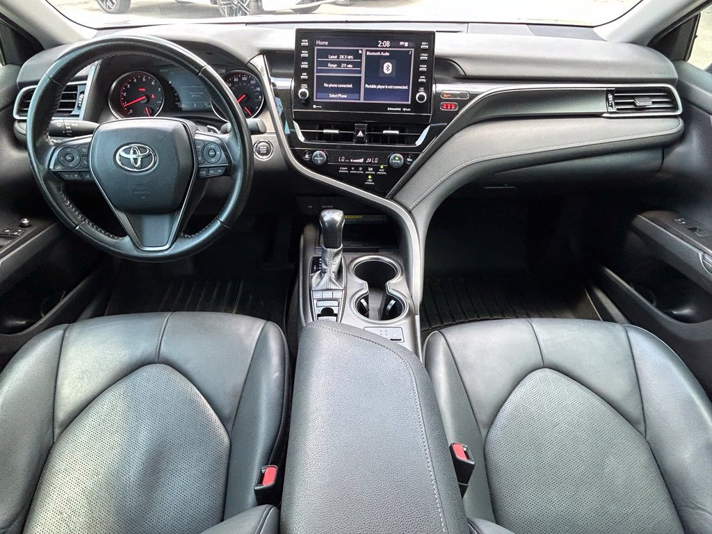 Used 2021 Toyota Camry XSE FWD image 11