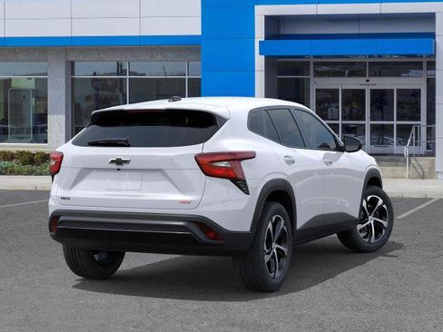 New 2026 Chevrolet Trax RS w/ Driver Confidence Package FWD image 4