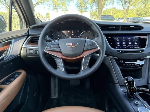 New 2026 Cadillac XT5 Premium Luxury w/ Driver Assist Package FWD image 17