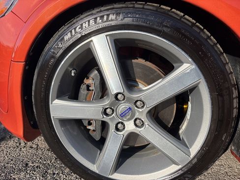 Used 2013 Volvo C30 T5 R-Design image 7