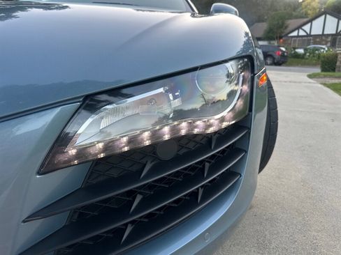 Used 2009 Audi R8 V8 w/ Enhanced Leather Pkg image 42