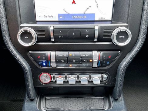 Used 2021 Ford Mustang GT Premium w/ GT Performance Package RWD image 17