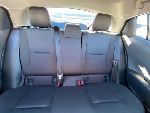 Used 2025 Toyota Prius LE image 38