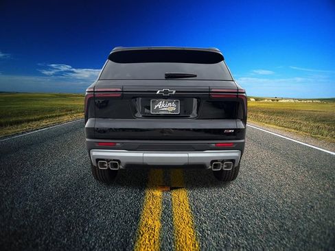 New 2026 Chevrolet Traverse Z71 w/ LPO, Floor Liner Package image 7