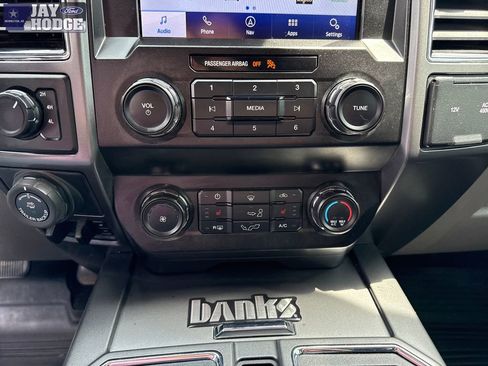 Used 2019 Ford F150 XLT w/ Equipment Group 302A Luxury AWD/4WD image 16