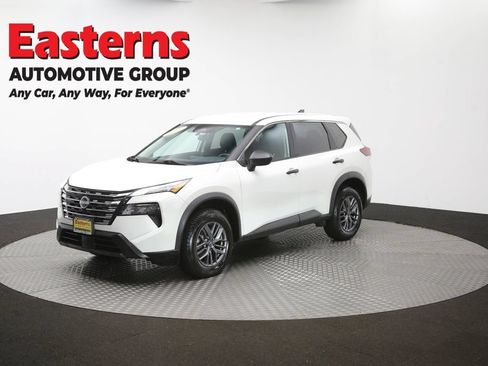 Used 2024 Nissan Rogue S AWD/4WD image 56