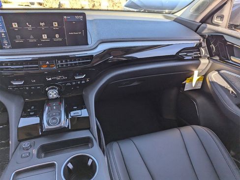 New 2026 Acura MDX SH-AWD image 29