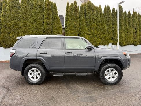 Used 2024 Toyota 4Runner SR5 image 11