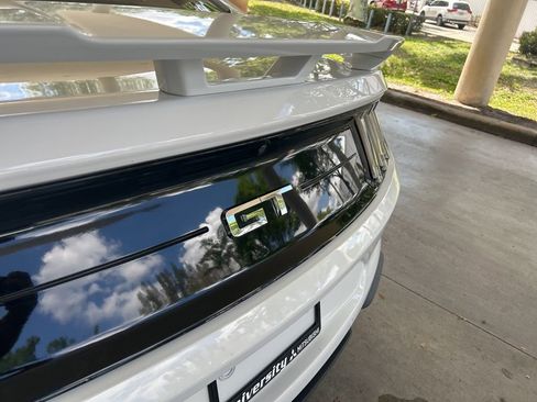 Used 2020 Ford Mustang GT Premium w/ GT Performance Package RWD image 19