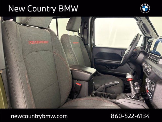 Used 2024 Jeep Wrangler Unlimited Rubicon w/ Technology Group AWD/4WD image 26