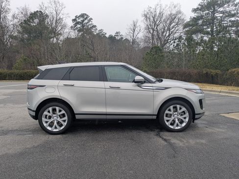Used 2020 Land Rover Range Rover Evoque SE image 4