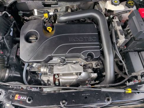 Used 2026 Chevrolet Equinox LT FWD image 33