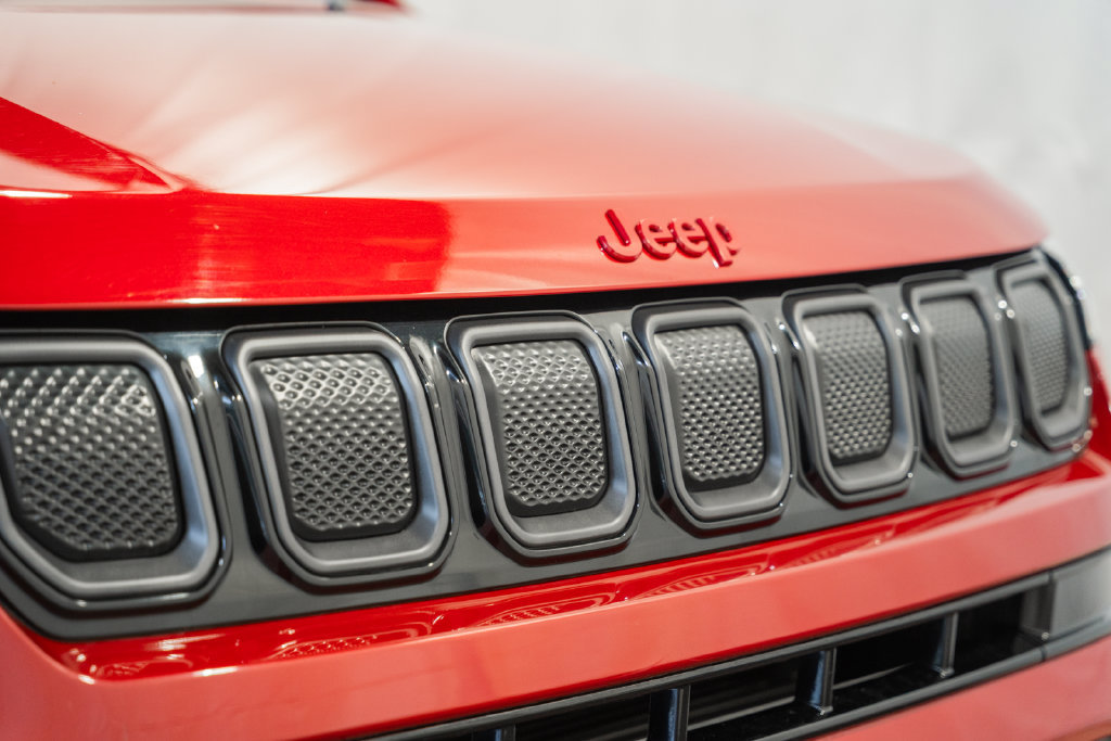 Certified 2022 Jeep Compass Limited AWD/4WD image 11