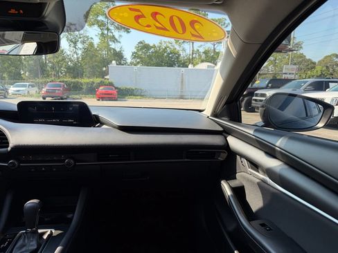 Used 2025 MAZDA MAZDA3 s FWD image 18