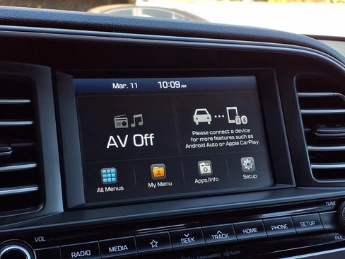 Used 2019 Hyundai Elantra Limited FWD image 8