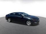 Used 2023 Chevrolet Malibu LT w/ Driver Confidence Package image 2