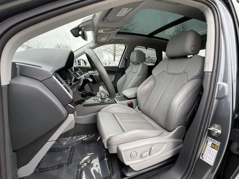 Used 2019 Audi Q5 2.0T Premium Plus w/ Premium Plus Package image 5