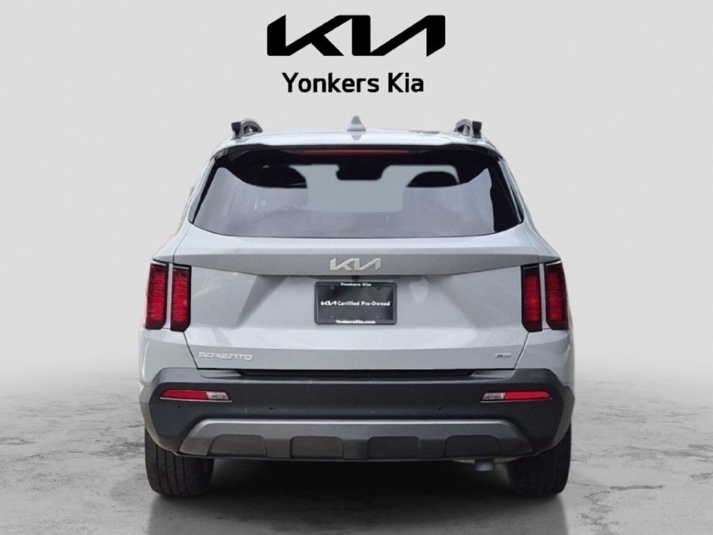 Certified 2023 Kia Sorento X-Line EX AWD/4WD image 6